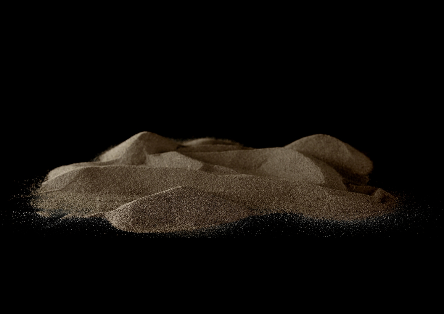 A fine aggregate used in concrete, mortar, backfill, and surface treatments. We produce both coarse "concrete sand" and "fine sand".